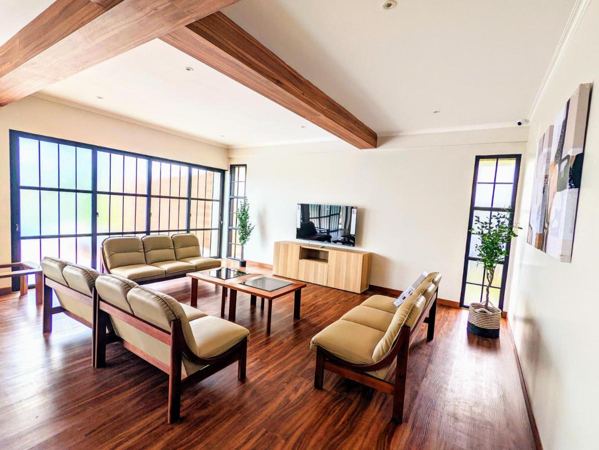 Cottonwood Exclusive Villa @Lembang Asri - Jacuzzi Playground Netflix Billyard Exterior photo